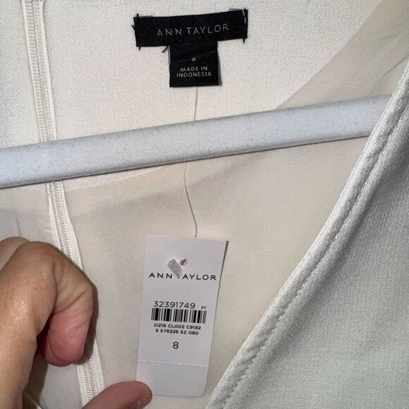 New Ann Taylor Flutter Sleeve Belted Sheath Dress - Picture 4 of 7